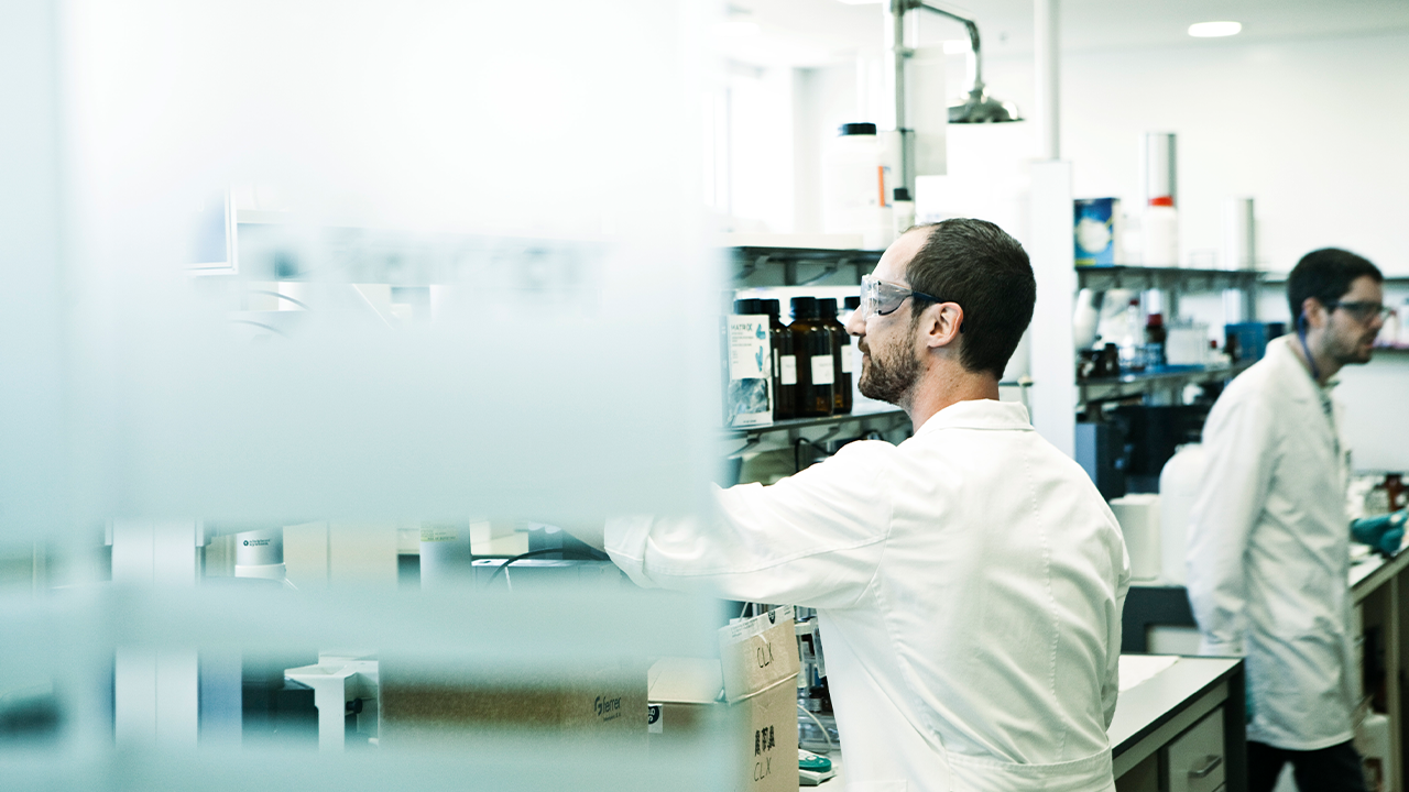 Technical staff researching new active ingredients (APIs) in the company's R+D facilities.