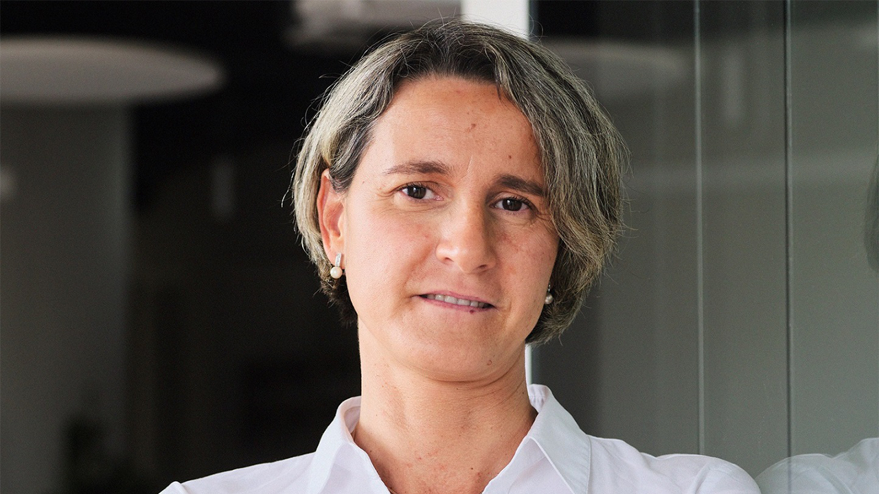 Retrat corporatiu de Marta Vela, Chief Operations a Ferrer.